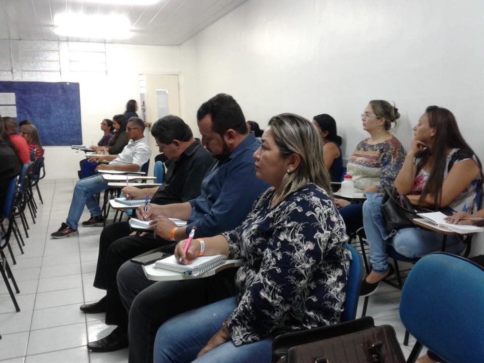 Palestra e Minicursos foram oferecidos na manhã desta Sexta-Feira