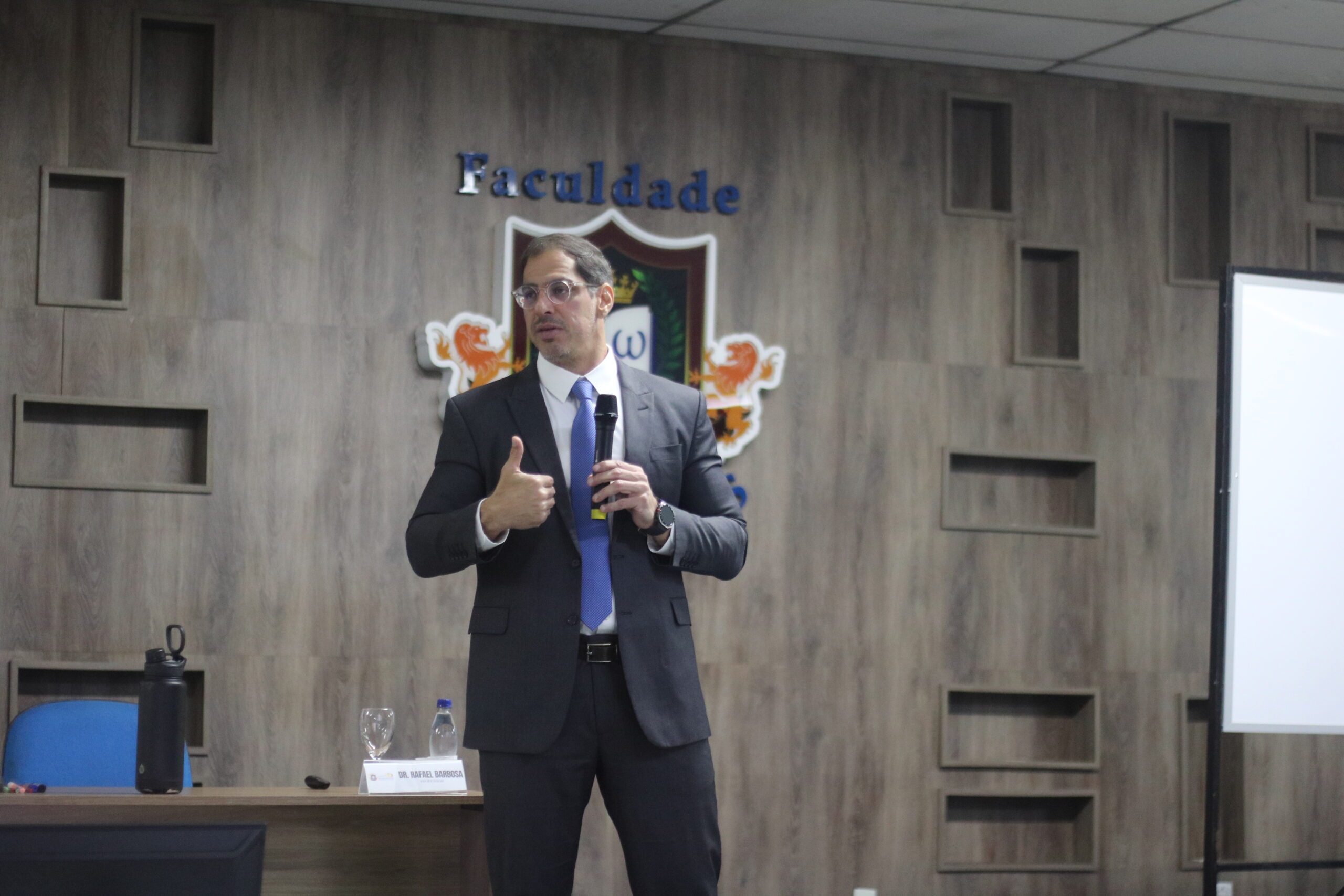 A Faculdade Boas Novas celebrou um marco em sua trajetória educacional com o lançamento da primeira turma da pós-graduação em Ciências Políticas!